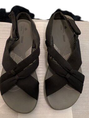 Arla Belle Clark’s Women’s Sandals